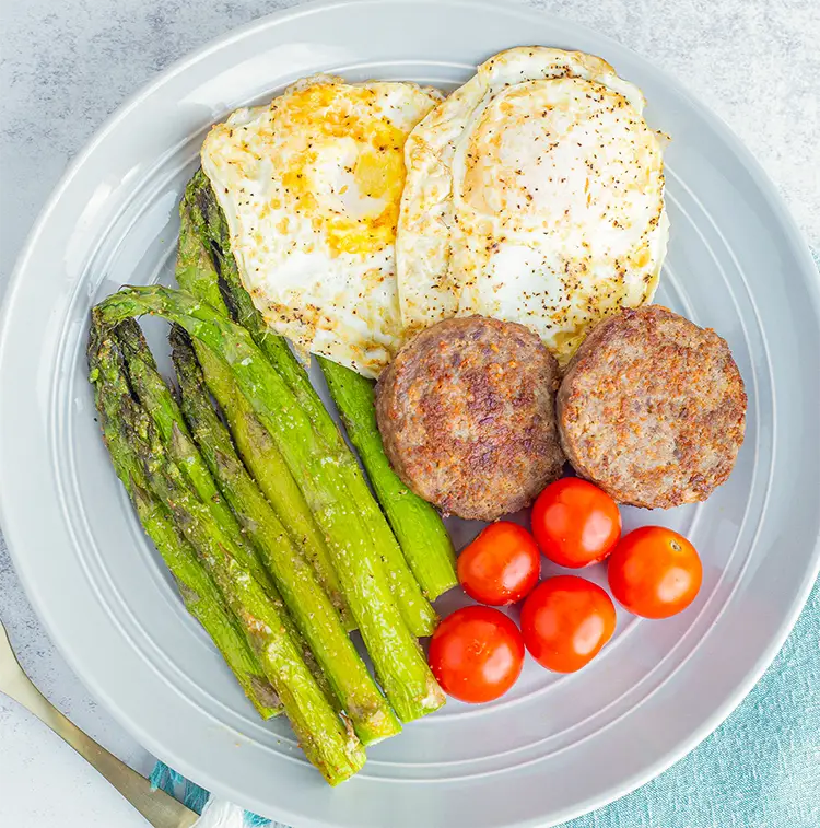 Fried Eggs and Sausage | Low Calorie Menu