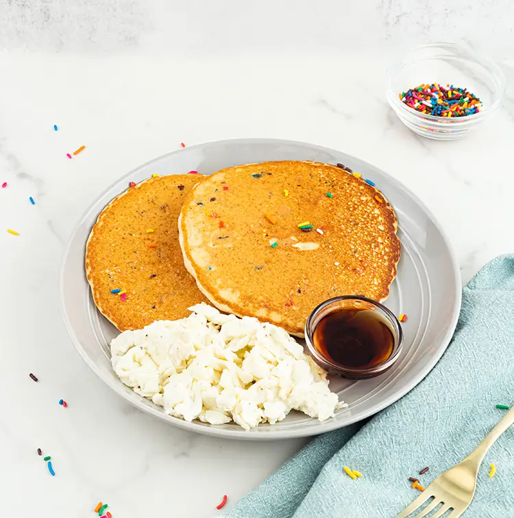 HP Birthday Cake Protein Pancakes | High Protein Menu