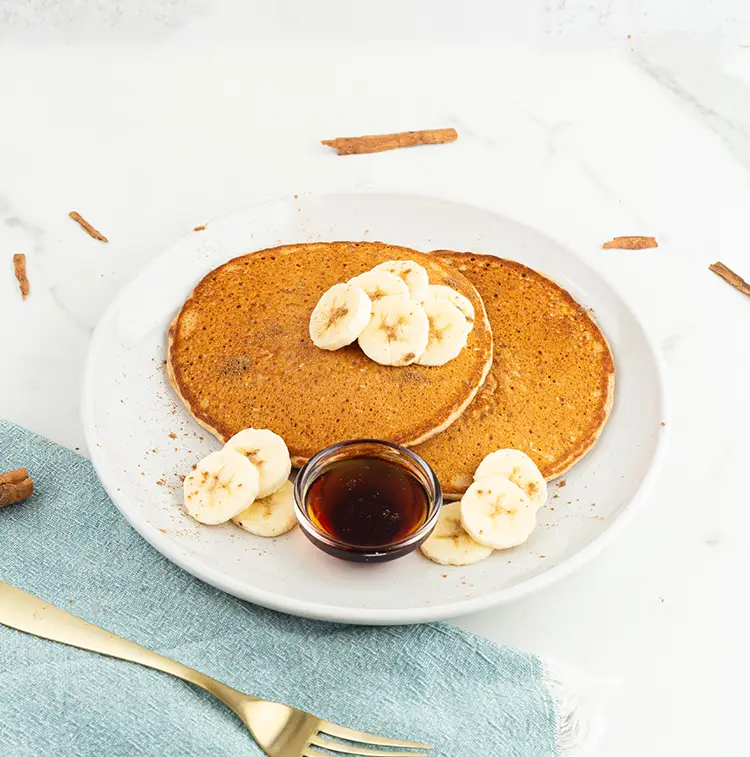 PB Banana Foster Protein Pancakes | Low Calorie Menu