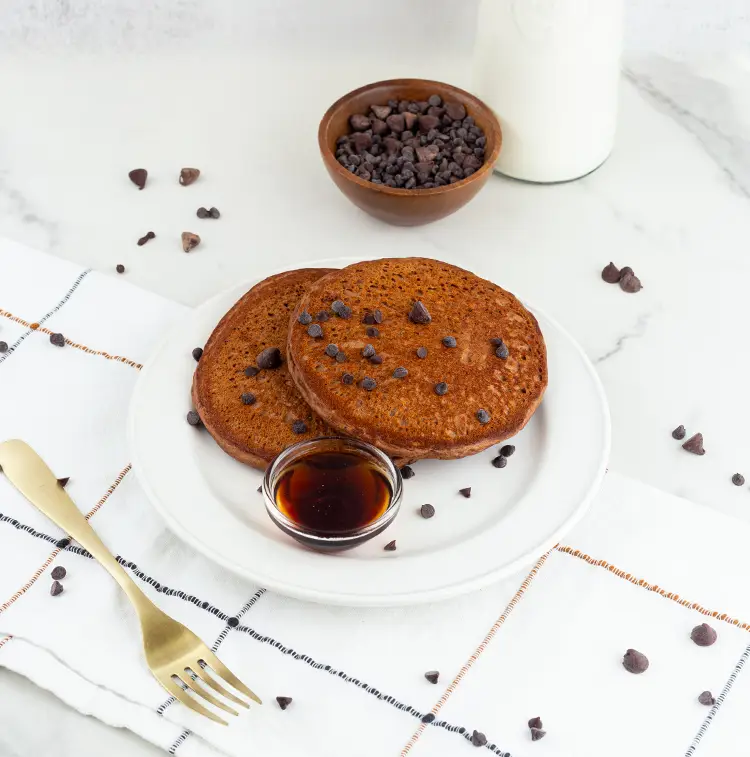 PB Chocolate Protein Pancakes | Low Calorie Menu