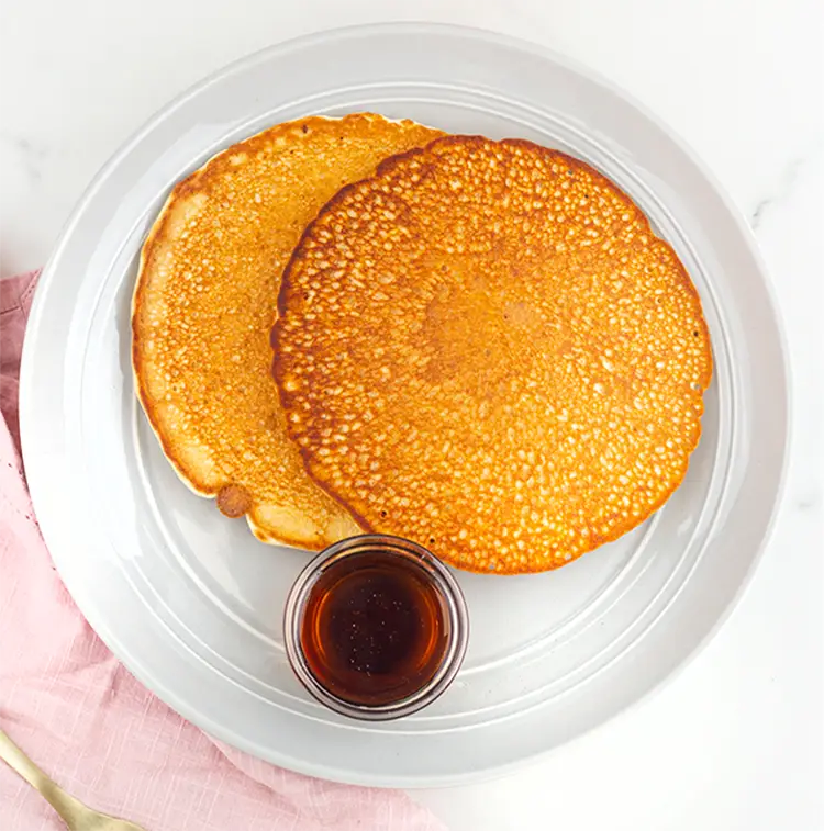 PB Peaches N Cream Protein Pancakes | Low Calorie Menu