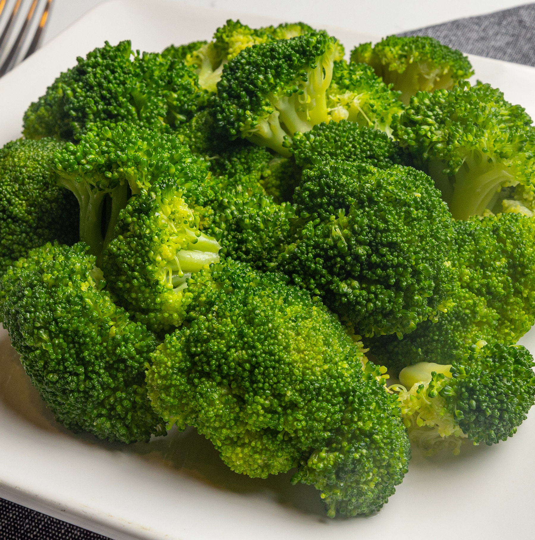 Steamed Broccoli | Low Calorie Menu